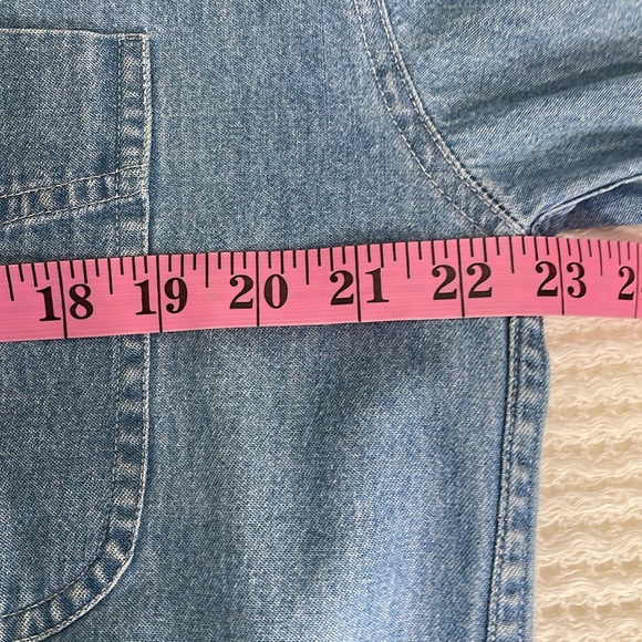 Outrageous Vintage Denim Button-Up Shirt Women’s Small (Cut Large) Embroidered - Picture 7 of 7